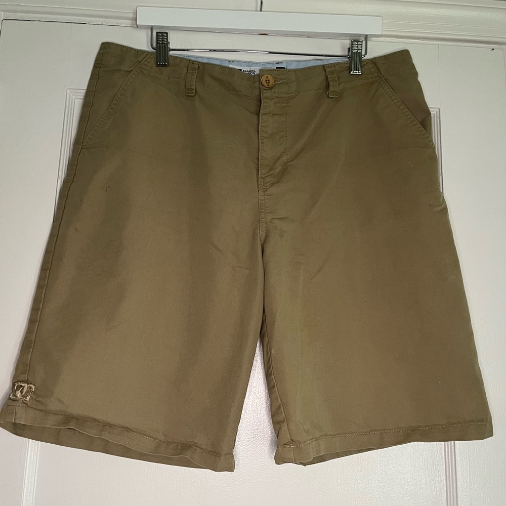DC Olive Flat Front Shorts Men's 36 Y2K Skater